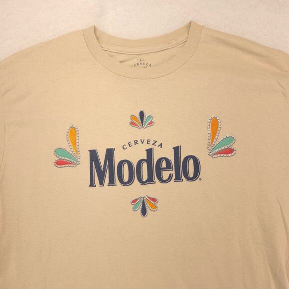 Modelo Short Sleeve Crew Neck Graphic T Shirt Mens Size Large L Tan - Picture 1 of 9